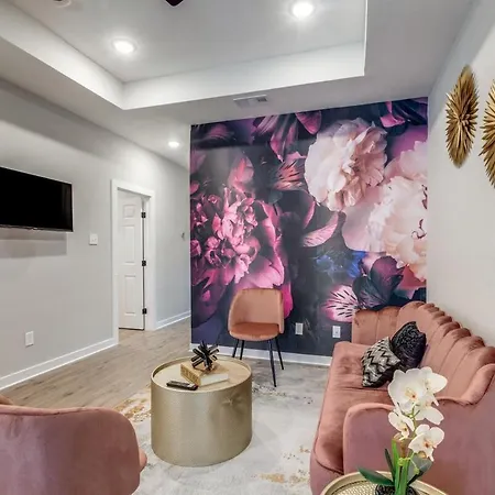 Villa Glam Luxury Lifestyle Within Houston!